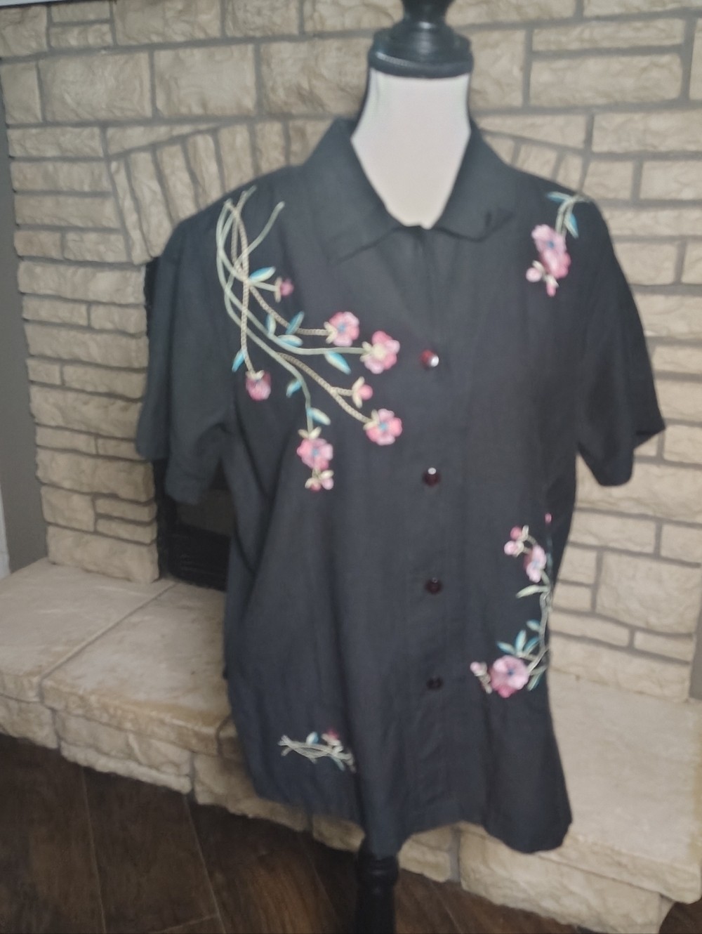 Sarin New York Black Button-Front Top Floral Vintage Size 14
